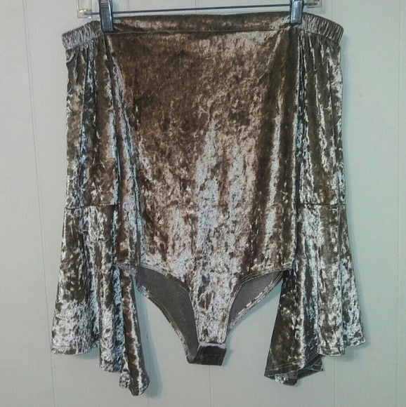 Rolla Coster Tops - Velvet off-the-shoulder body suit